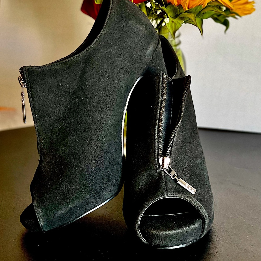 Torrid faux suede heels